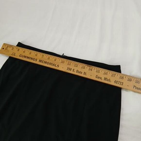 Chico's 0.5 (Us S/6) Black Mini Skirt Easy Care High-Quality Back Kick Pleat - Picture 8 of 9